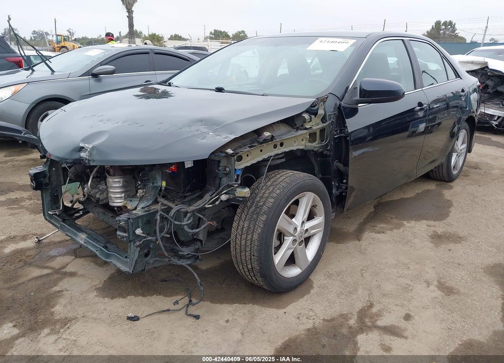 2014 TOYOTA CAMRY SE VIN: 4T1BF1FK0EU344817