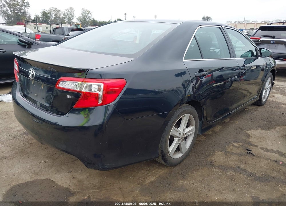 2014 TOYOTA CAMRY SE VIN: 4T1BF1FK0EU344817