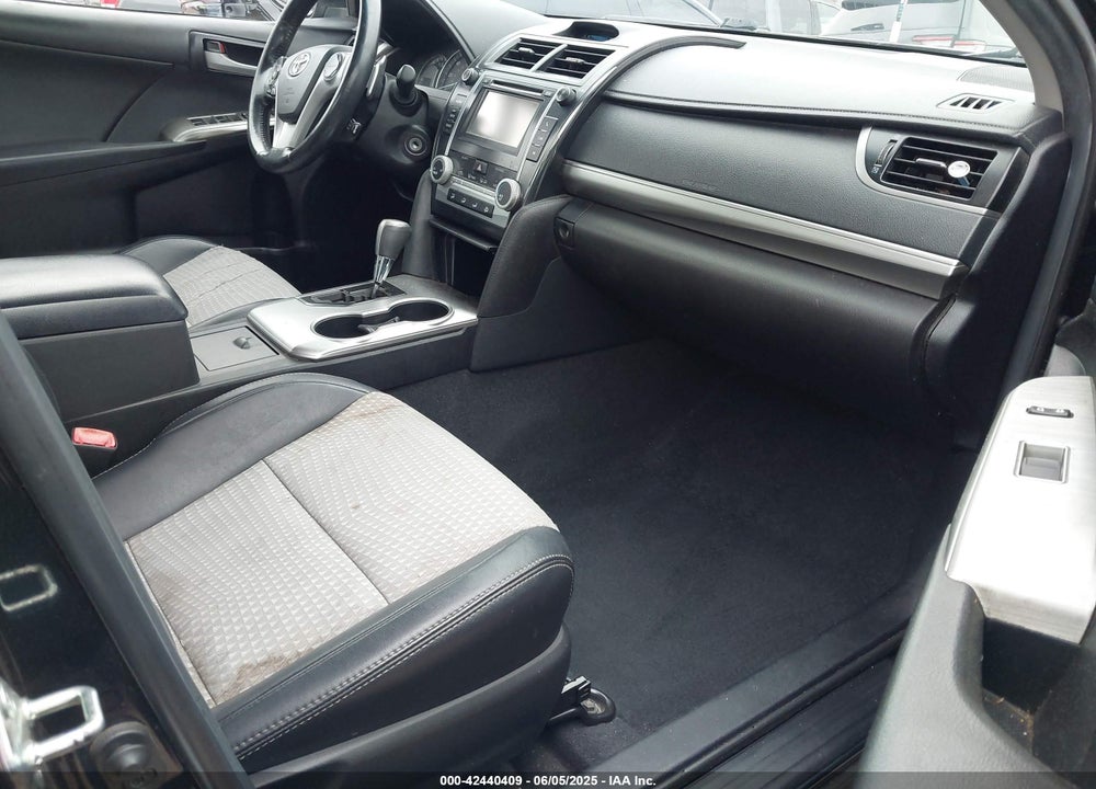 2014 TOYOTA CAMRY SE VIN: 4T1BF1FK0EU344817