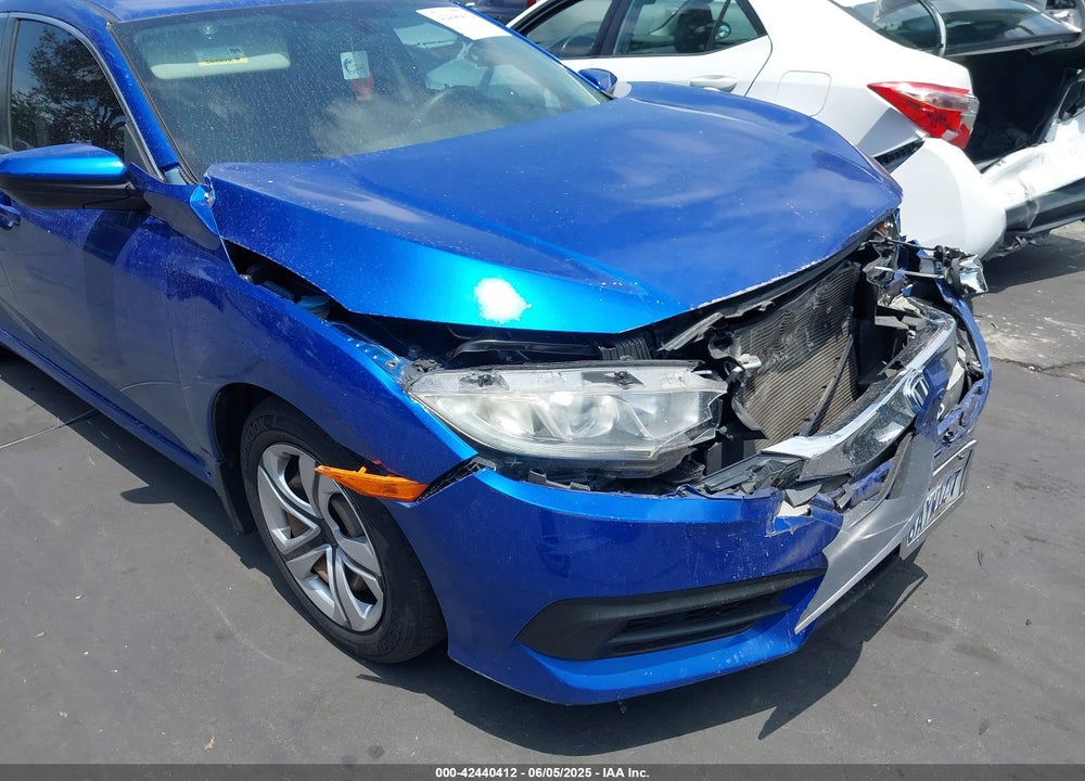 2017 HONDA CIVIC VIN: 2HGFC2F54HH519576