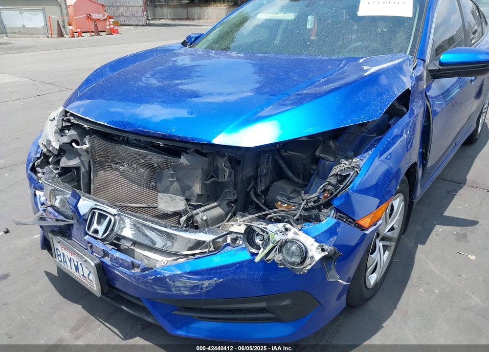 2017 HONDA CIVIC VIN: 2HGFC2F54HH519576