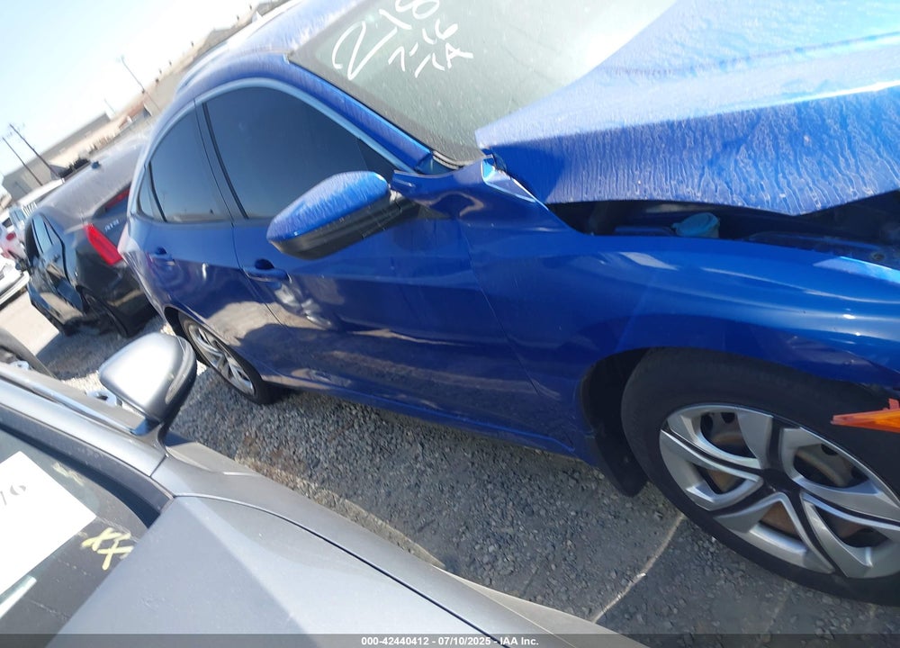 2017 HONDA CIVIC VIN: 2HGFC2F54HH519576