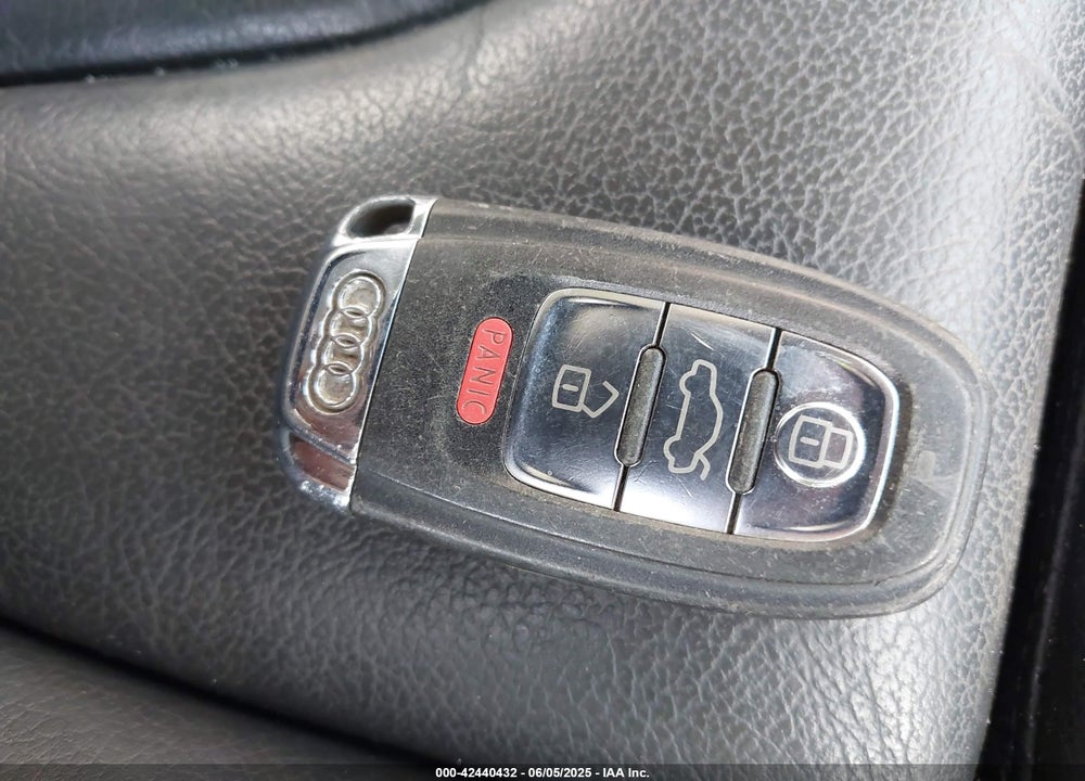 2012 AUDI A4 VIN: WAUFFAFL1CN007222