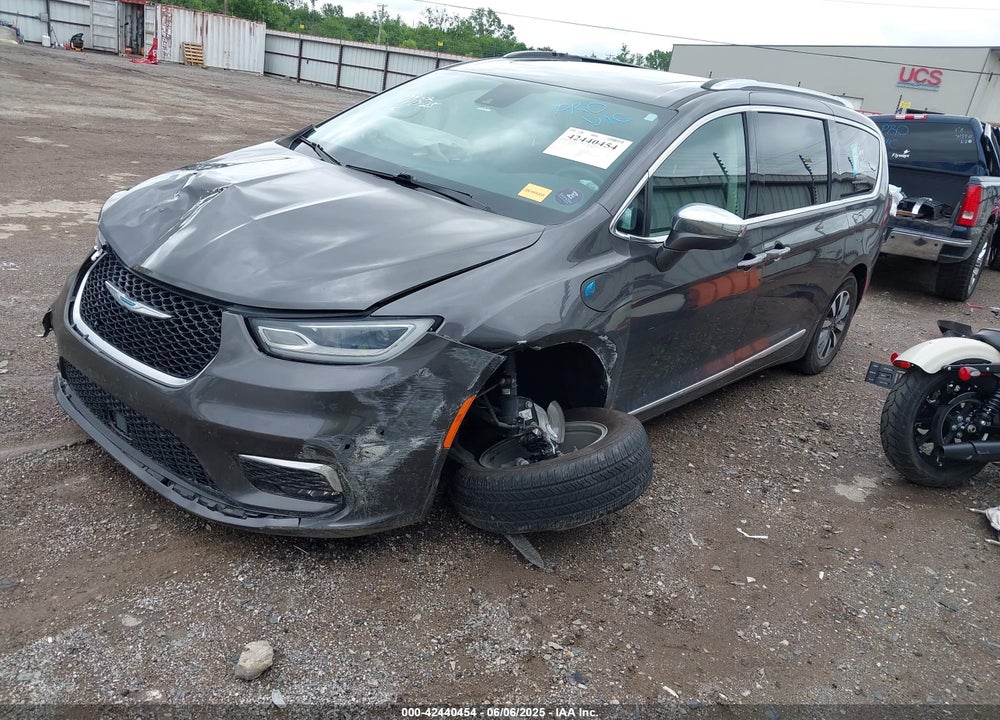 2021 CHRYSLER PACIFICA HYBRID LIMITED VIN: 2C4RC1S7XMR536528