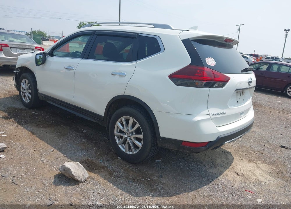 2018 NISSAN ROGUE SV VIN: 5N1AT2MV2JC786439
