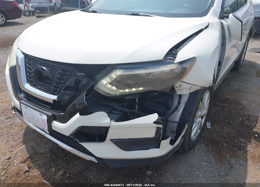 2018 NISSAN ROGUE SV VIN: 5N1AT2MV2JC786439