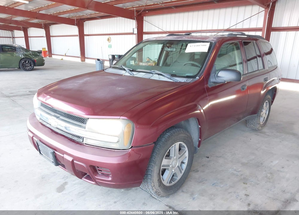 2004 CHEVROLET TRAILBLAZER LS VIN: 1GNDS13S742371947