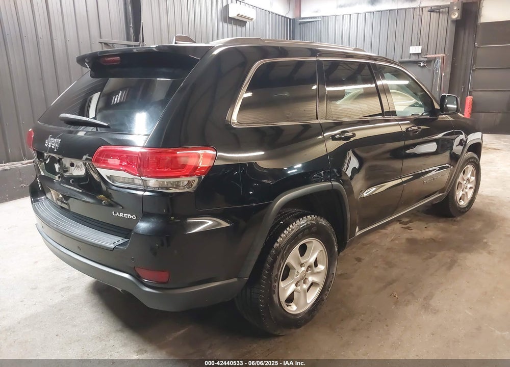 2017 JEEP GRAND CHEROKEE LAREDO 4X4 VIN: 1C4RJFAG0HC624166