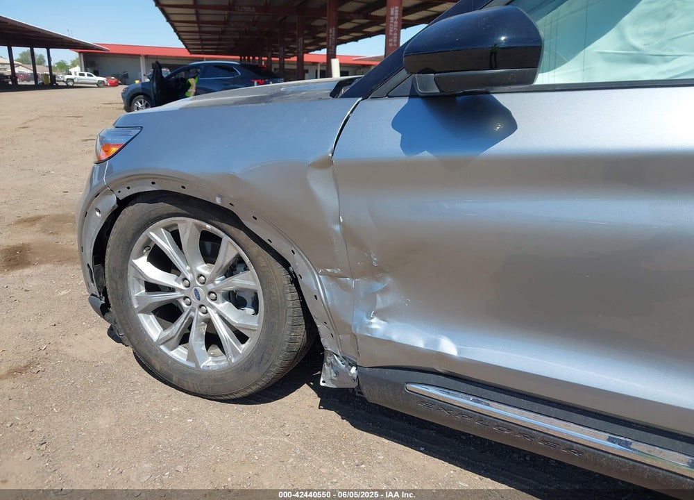 2024 FORD EXPLORER VIN: 1FMSK8FH5RGA05807