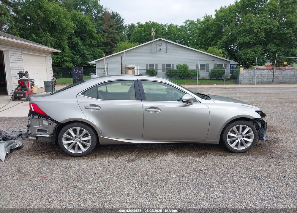 2016 LEXUS IS200T VIN: JTHBA1D20G5015102