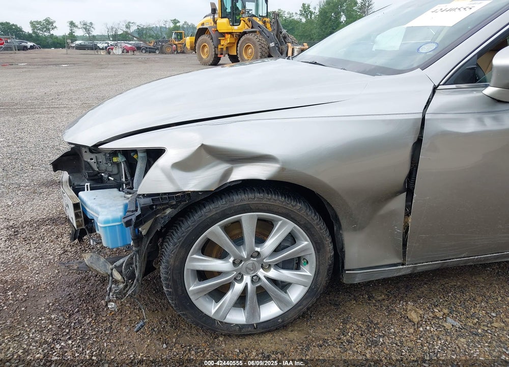 2016 LEXUS IS200T VIN: JTHBA1D20G5015102