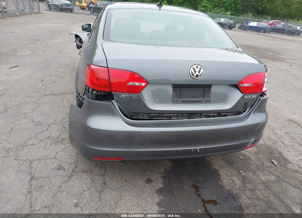 2012 VOLKSWAGEN JETTA 2.5L SE VIN: 3VWDP7AJ3CM412473