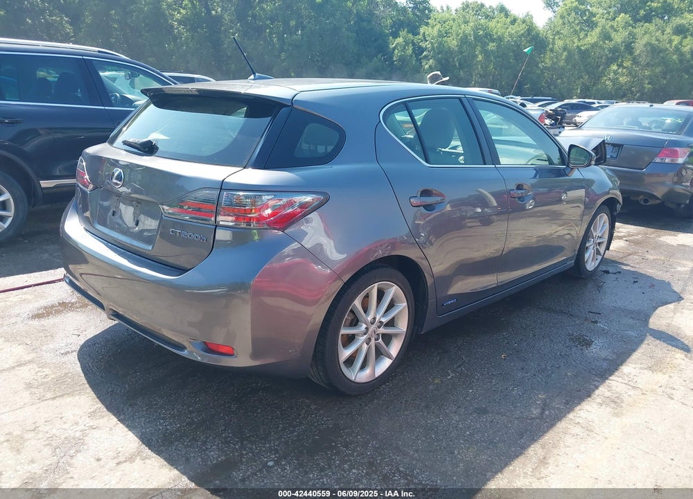 2013 LEXUS CT200H VIN: JTHKD5BH8D2150167