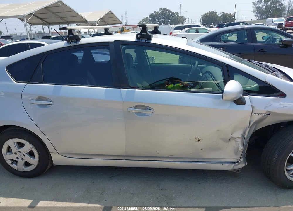 2011 TOYOTA PRIUS THREE VIN: JTDKN3DU2B0282346