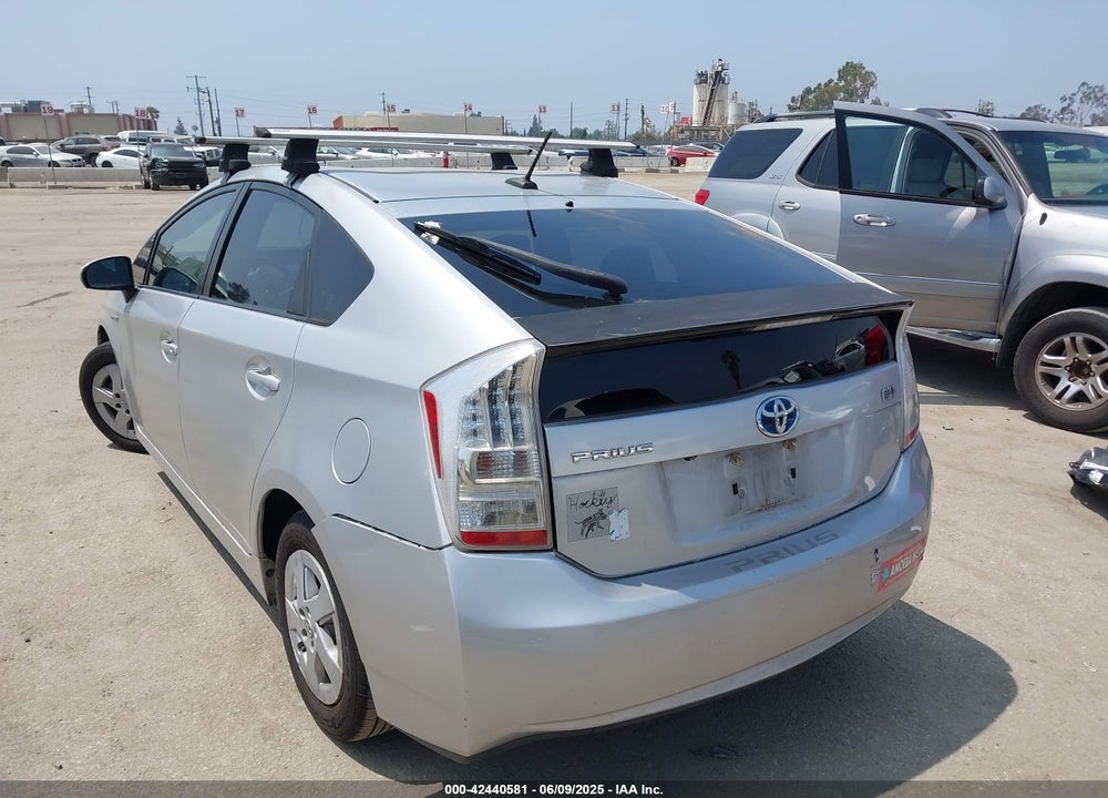 2011 TOYOTA PRIUS THREE VIN: JTDKN3DU2B0282346