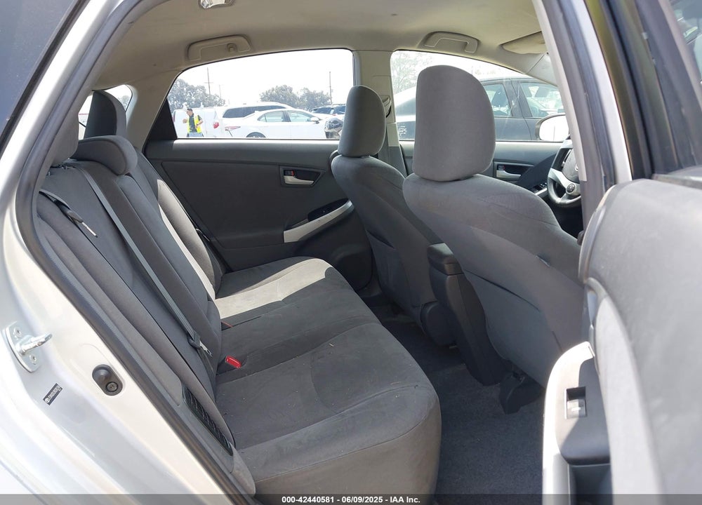 2011 TOYOTA PRIUS THREE VIN: JTDKN3DU2B0282346