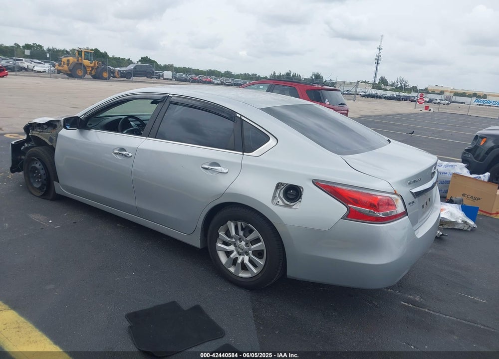 2015 NISSAN ALTIMA VIN: 1N4AL3AP1FN383893