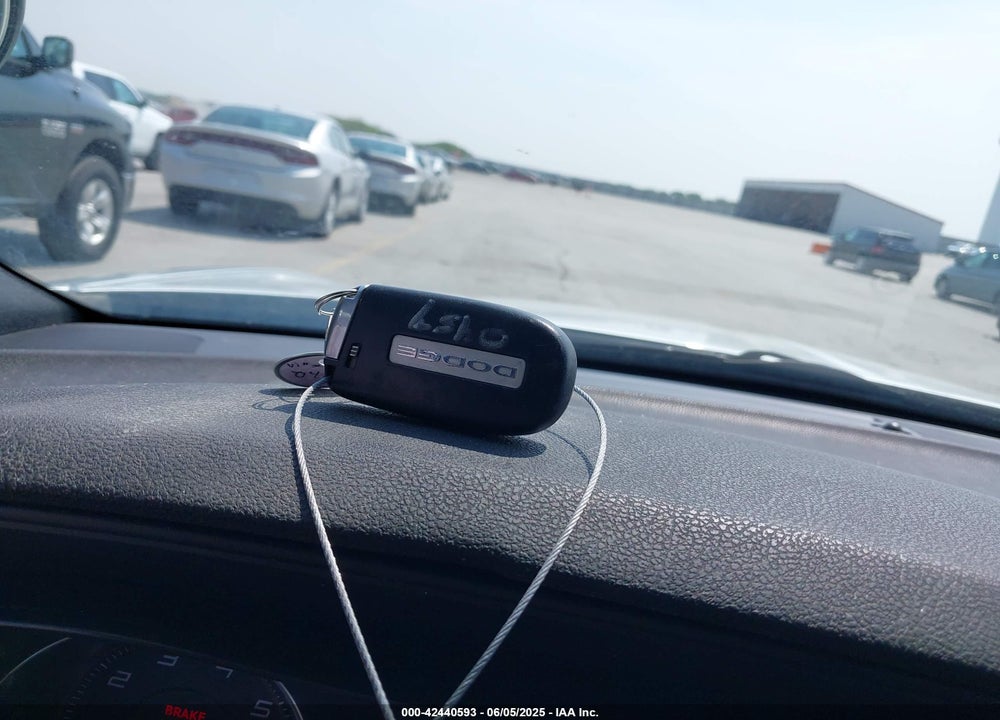 2020 DODGE CHARGER VIN: 2C3CDXKT5LH130457