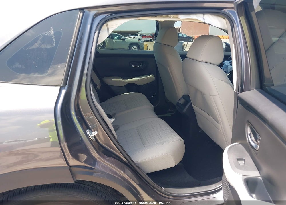 2024 HONDA HR-V VIN: 3CZRZ1H33RM739725