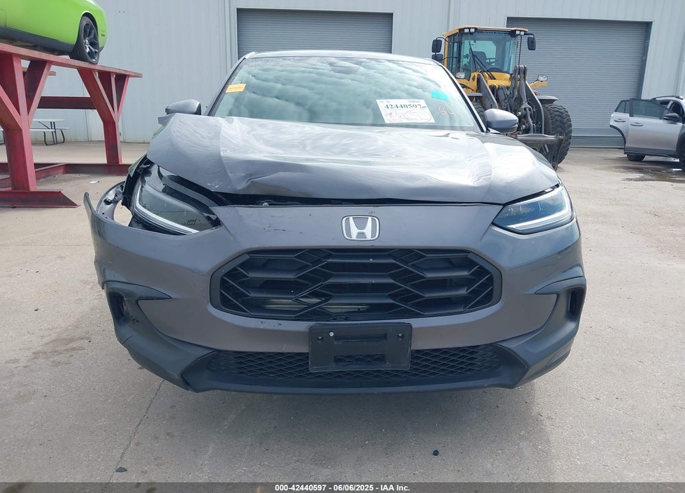 2024 HONDA HR-V VIN: 3CZRZ1H33RM739725