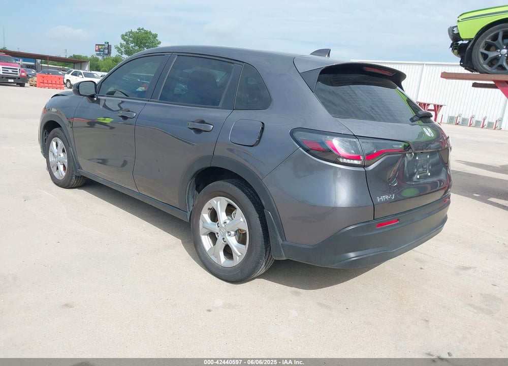 2024 HONDA HR-V VIN: 3CZRZ1H33RM739725