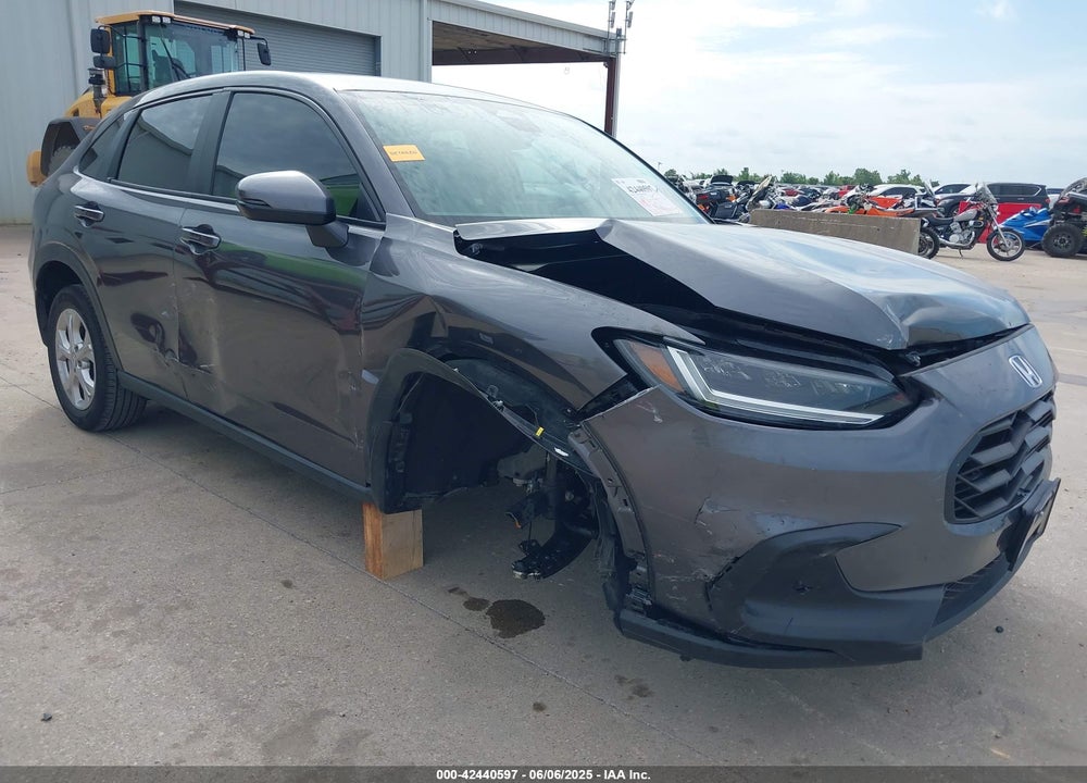 2024 HONDA HR-V VIN: 3CZRZ1H33RM739725