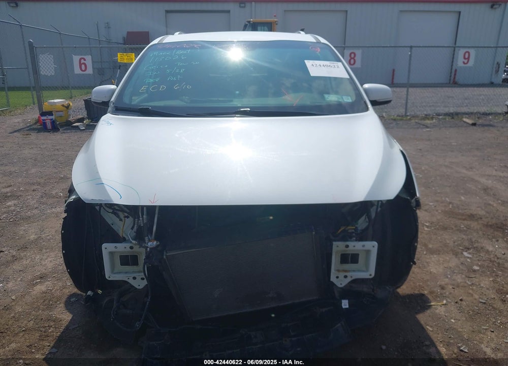 2017 KIA SEDONA EX VIN: KNDMC5C14H6264129