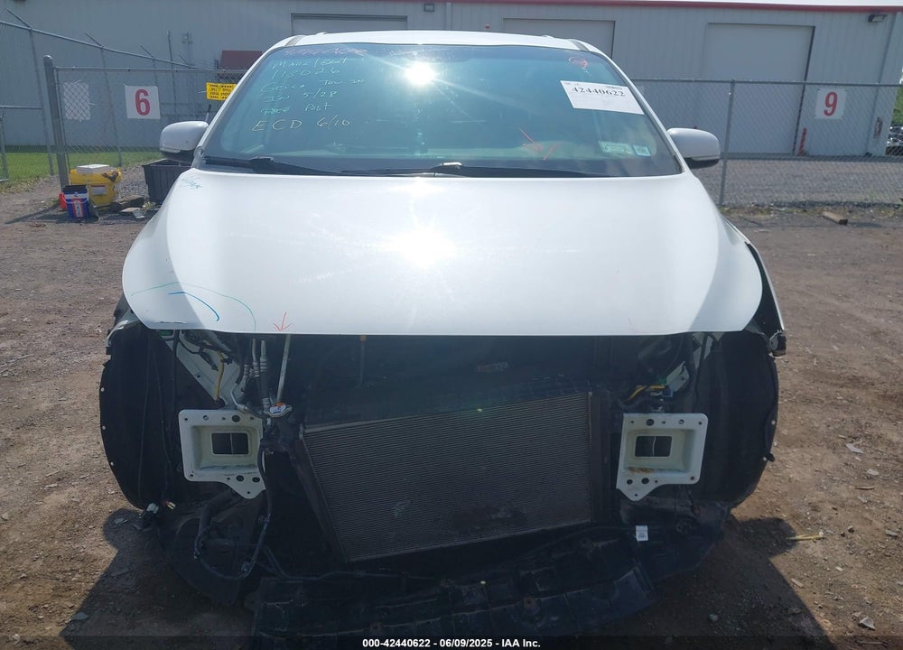 2017 KIA SEDONA EX VIN: KNDMC5C14H6264129