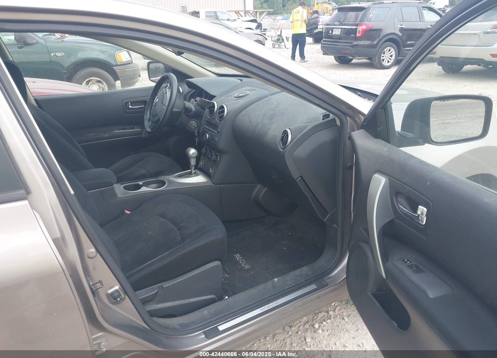 2010 NISSAN ROGUE VIN: JN8AS5MV8AW131987