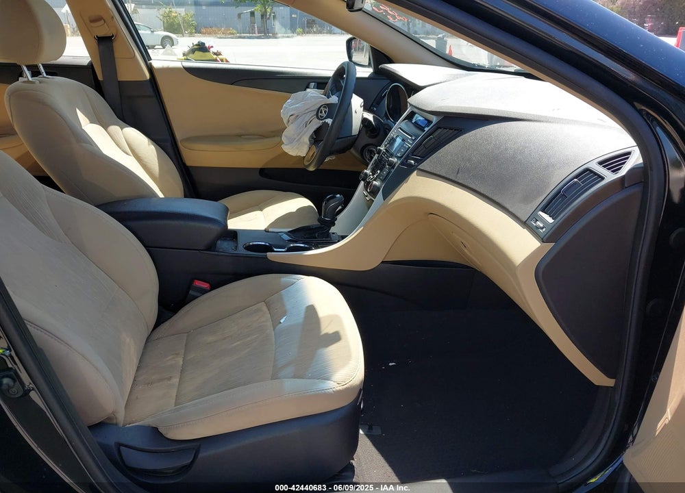 2012 HYUNDAI SONATA VIN: 5NPEB4ACXCH366863