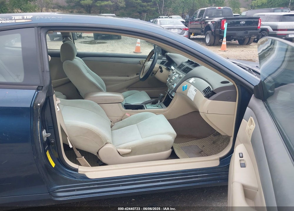2005 TOYOTA CAMRY SOLARA SE VIN: 4T1CE38P65U504825