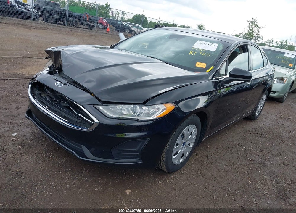 2019 FORD FUSION VIN: 3FA6P0G74KR282466