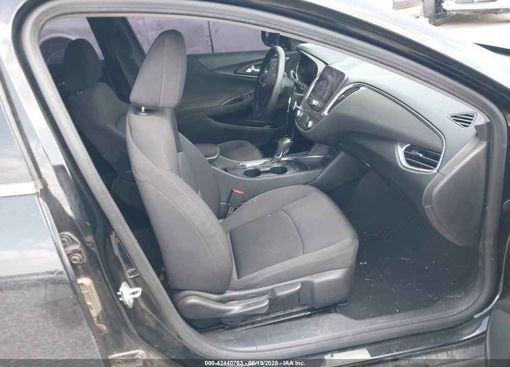 2020 CHEVROLET MALIBU VIN: 1G1ZD5ST3LF105593