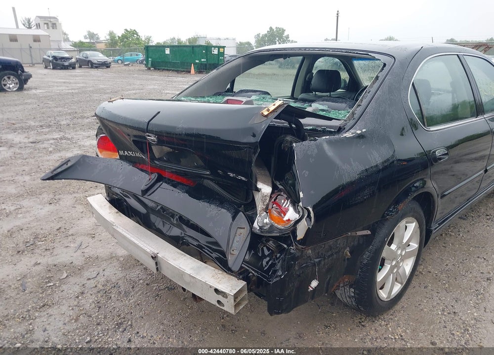2002 NISSAN MAXIMA GLE VIN: JN1DA31A02T300083