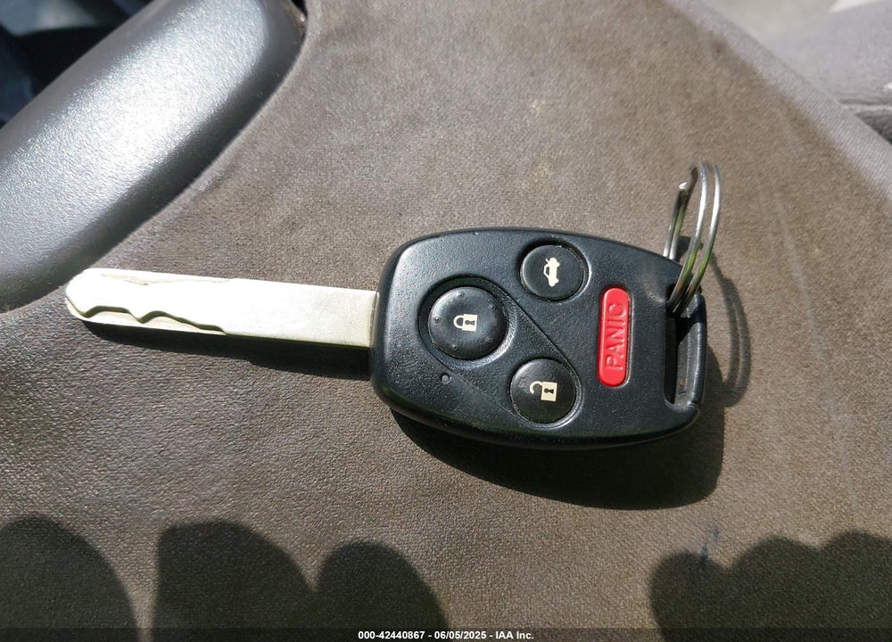 2009 HONDA ACCORD VIN: 1HGCP26329A026338