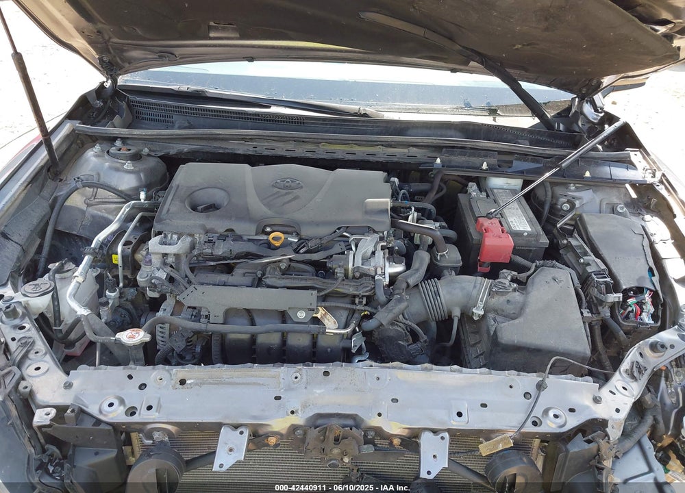 2019 TOYOTA CAMRY LE VIN: 4T1B11HK8KU830802