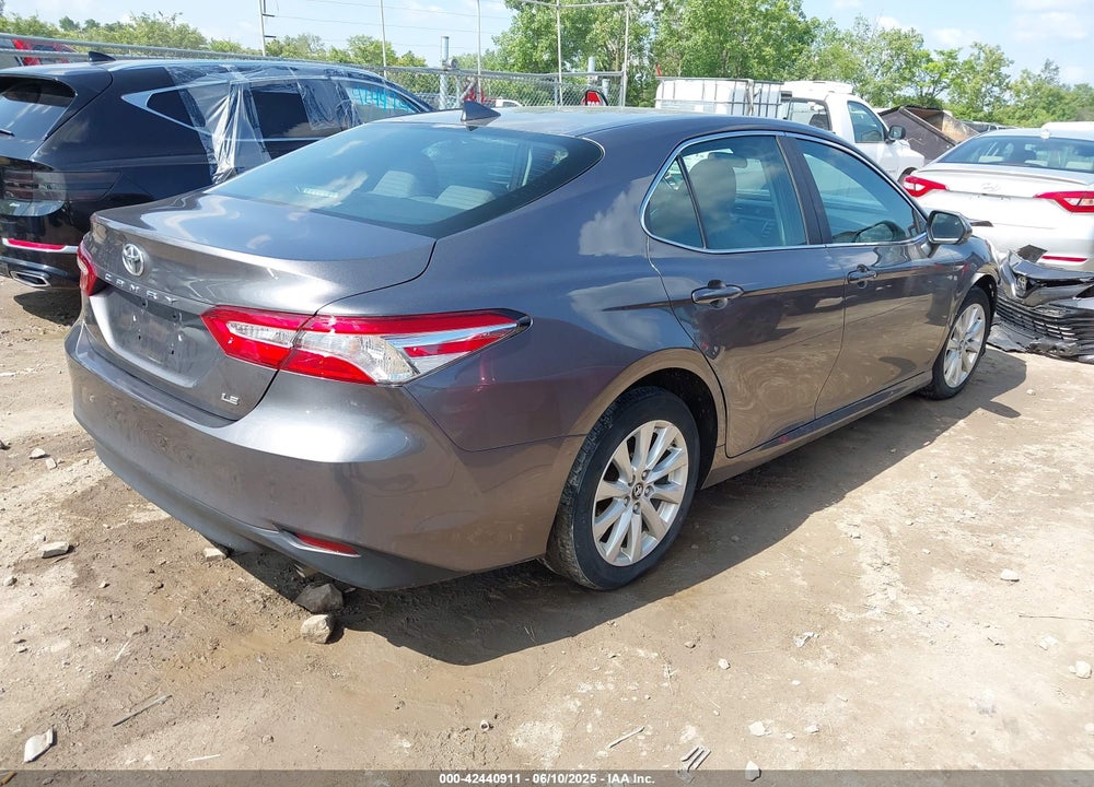 2019 TOYOTA CAMRY LE VIN: 4T1B11HK8KU830802