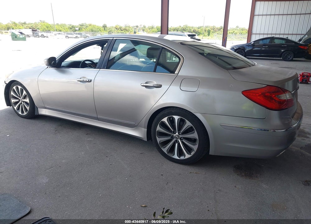 2012 HYUNDAI GENESIS VIN: KMHGC4DH6CU204825