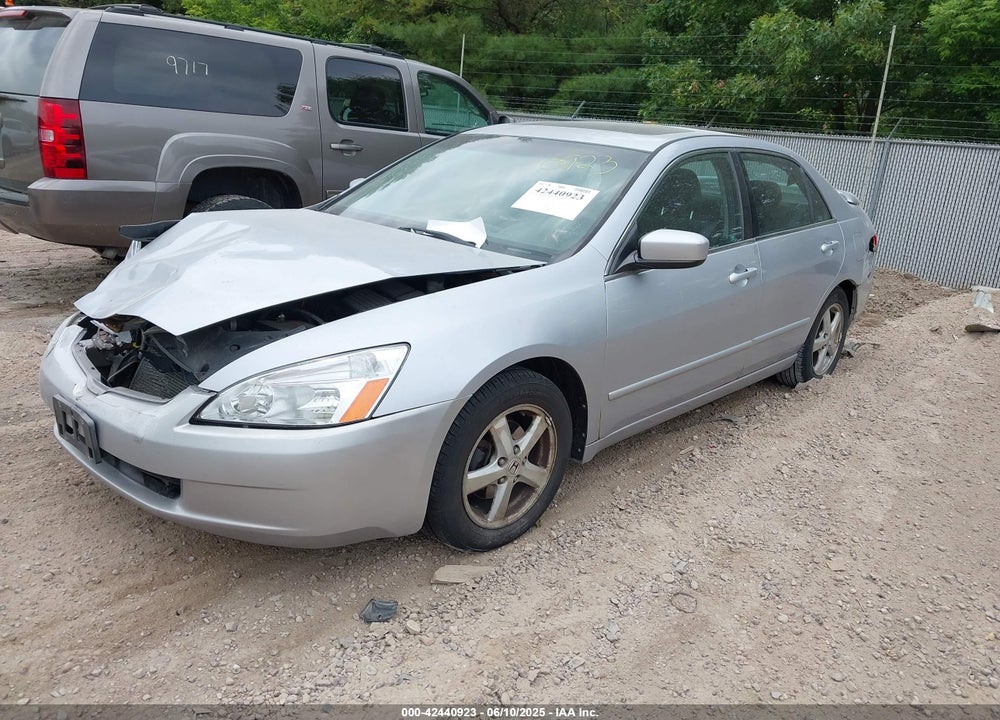 2004 HONDA ACCORD 2.4 EX VIN: 1HGCM56604A051252