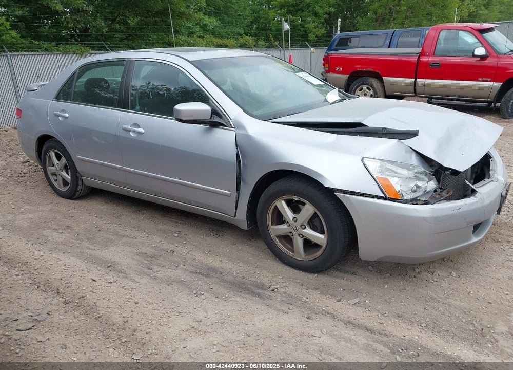 2004 HONDA ACCORD 2.4 EX VIN: 1HGCM56604A051252