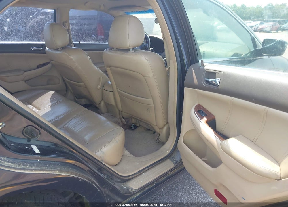 2007 HONDA ACCORD 3.0 EX VIN: 1HGCM66537A055359