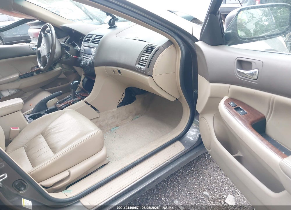2007 HONDA ACCORD 2.4 EX VIN: 1HGCM56857A088836