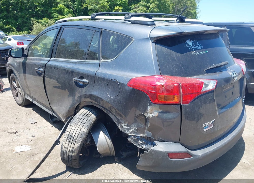 2015 TOYOTA RAV4 VIN: JTMRFREV6FD155815