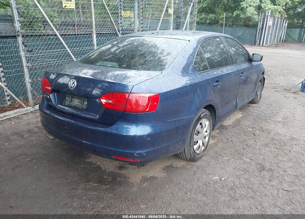 2014 VOLKSWAGEN JETTA VIN: 3VW2K7AJ0EM320309