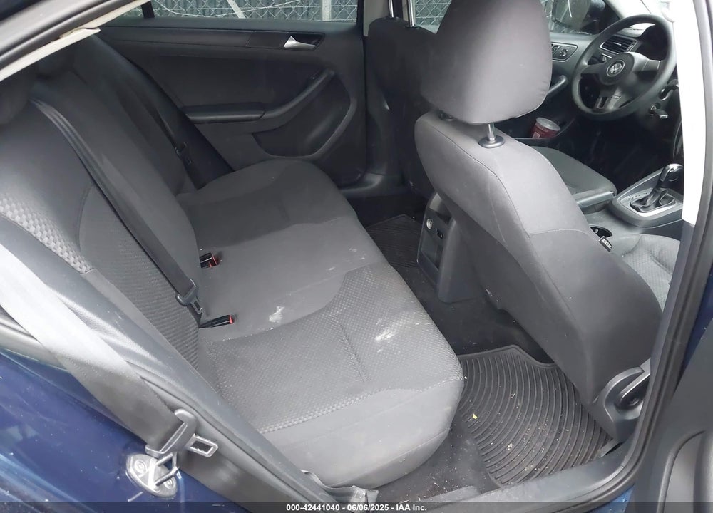 2014 VOLKSWAGEN JETTA VIN: 3VW2K7AJ0EM320309