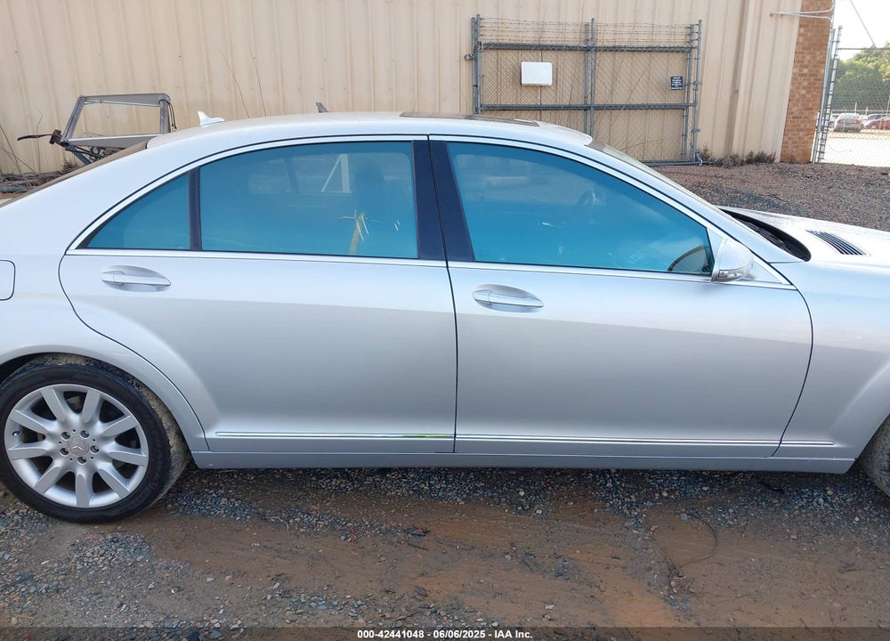 2008 MERCEDES-BENZ S 550 4MATIC VIN: WDDNG86X98A213237