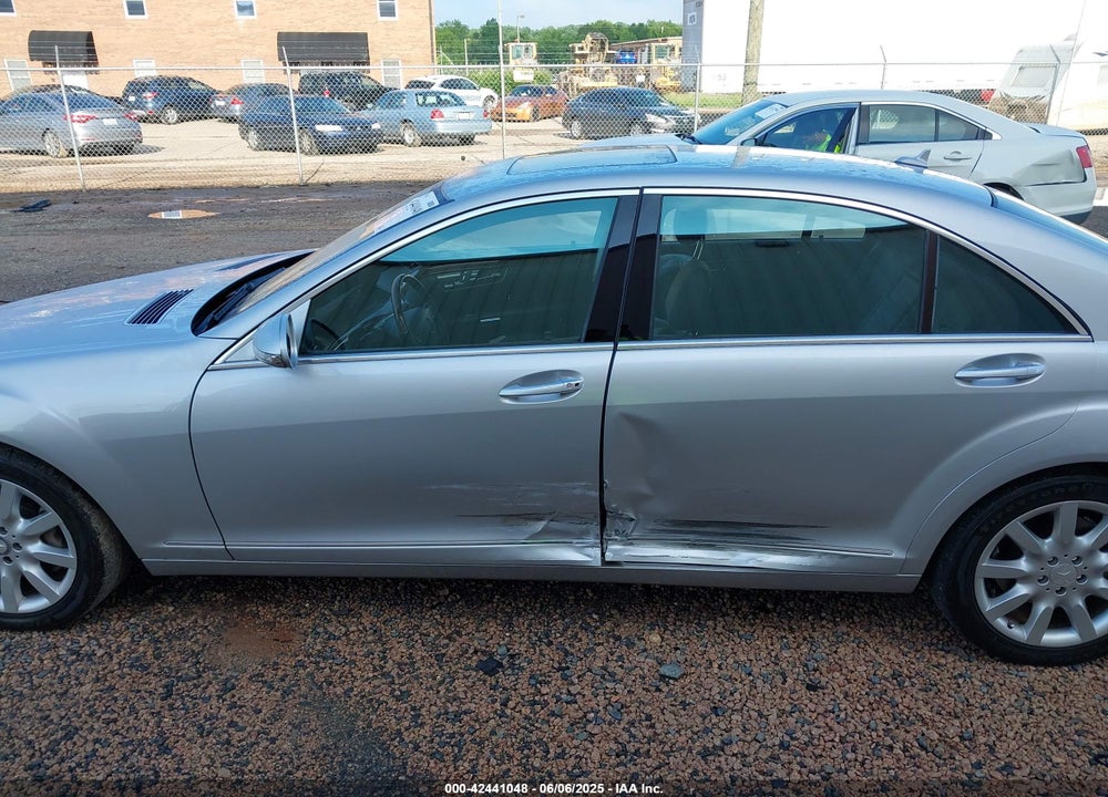 2008 MERCEDES-BENZ S 550 4MATIC VIN: WDDNG86X98A213237