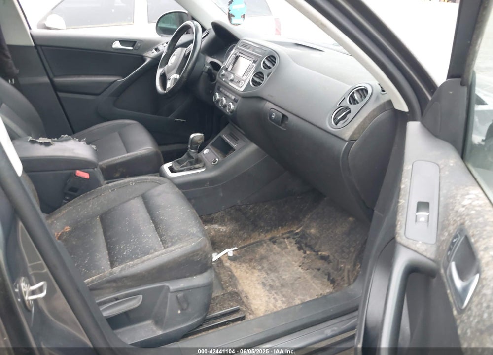 2015 VOLKSWAGEN TIGUAN SEL VIN: WVGBV7AX9FW506457