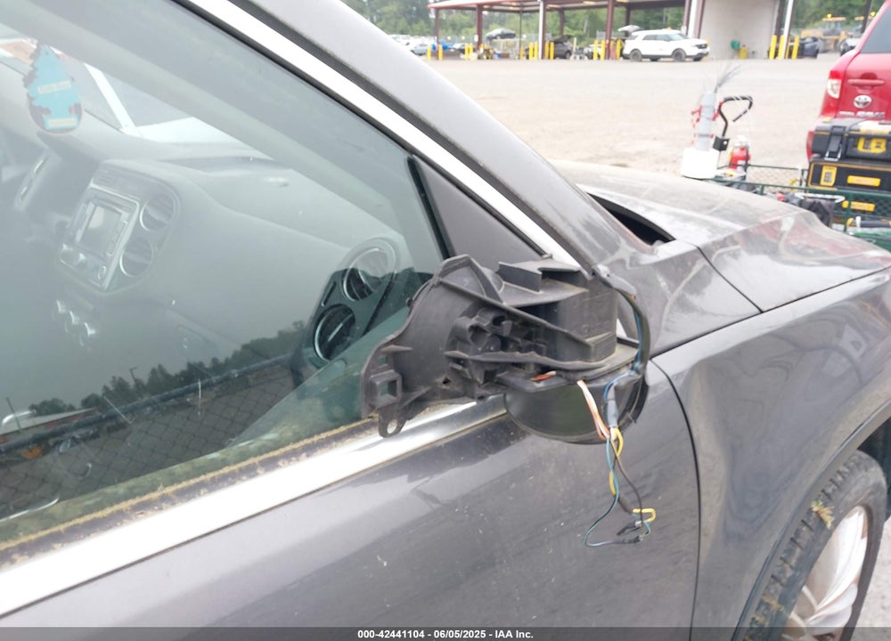 2015 VOLKSWAGEN TIGUAN SEL VIN: WVGBV7AX9FW506457