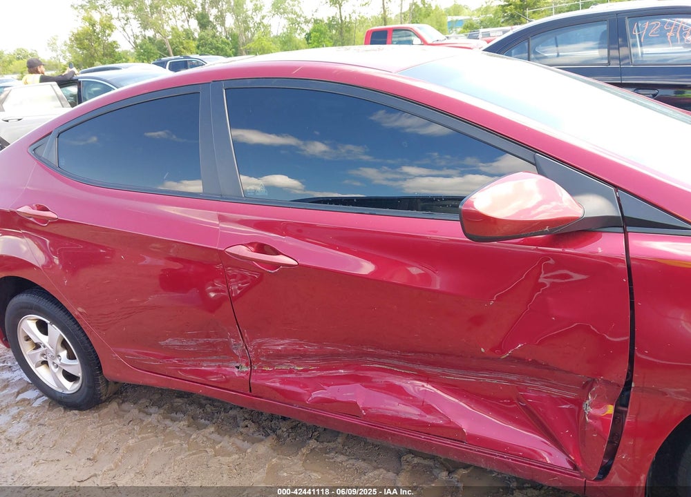 2014 HYUNDAI ELANTRA SE VIN: 5NPDH4AE9EH538850